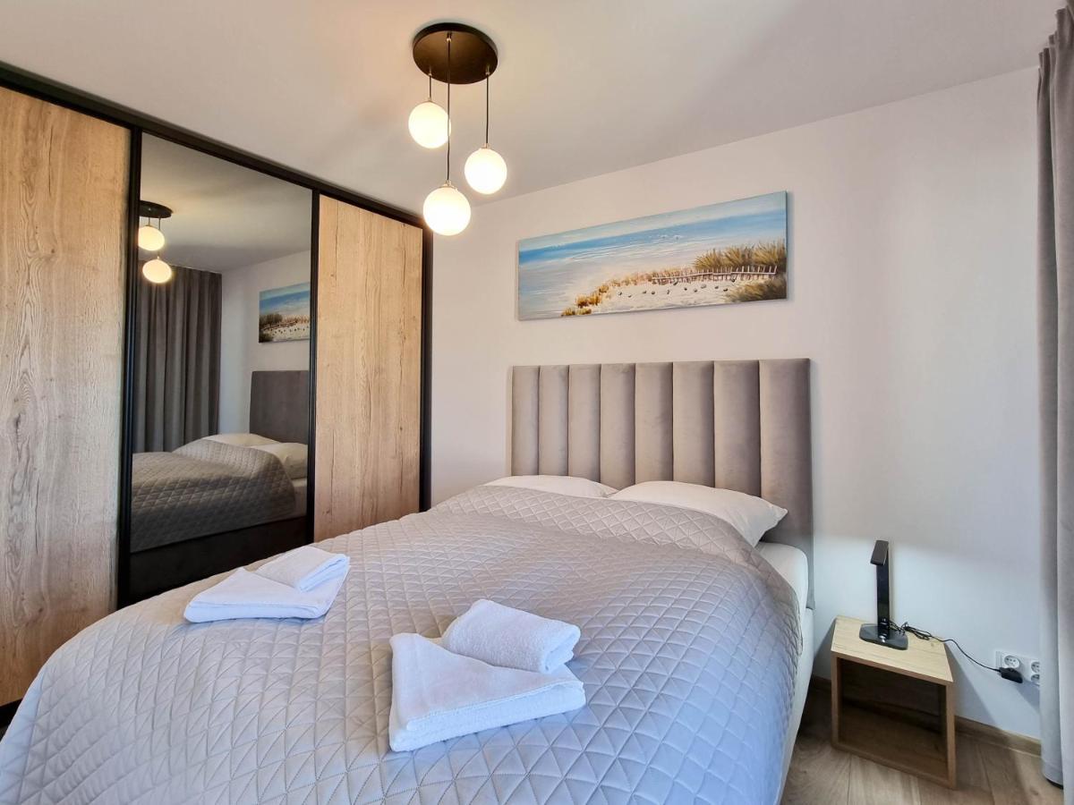 Апартаменты Visit Baltic - Sun Towers -2 Sypialnie - Parking Inklusive Свиноуйсьце Экстерьер фото