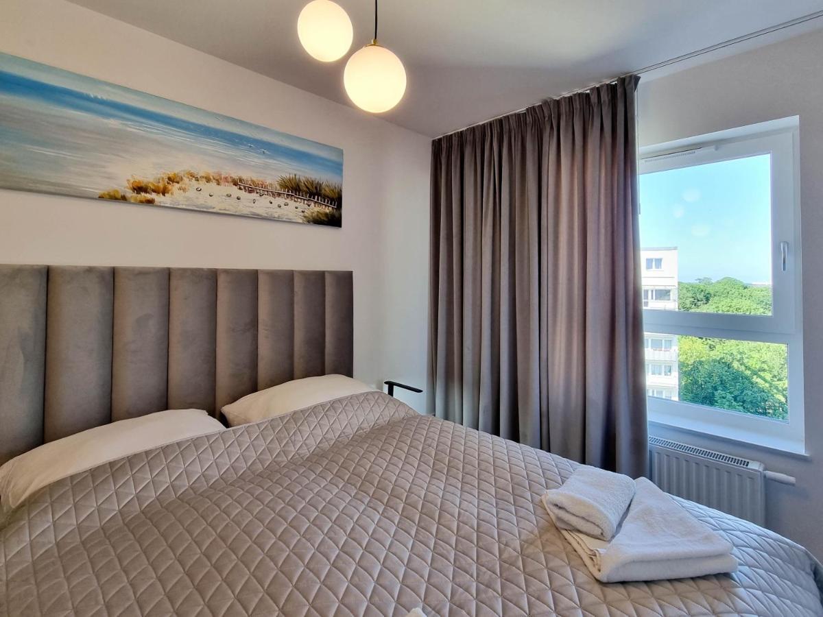 Апартаменты Visit Baltic - Sun Towers -2 Sypialnie - Parking Inklusive Свиноуйсьце Экстерьер фото