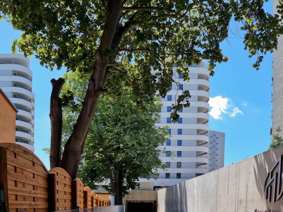 Апартаменты Visit Baltic - Sun Towers -2 Sypialnie - Parking Inklusive Свиноуйсьце Экстерьер фото