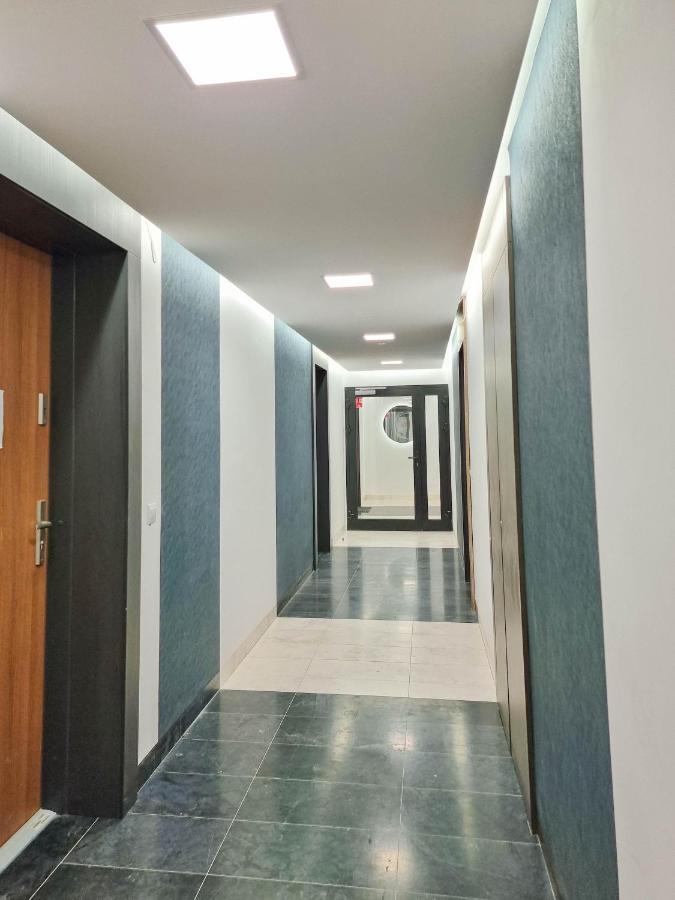 Апартаменты Visit Baltic - Sun Towers -2 Sypialnie - Parking Inklusive Свиноуйсьце Экстерьер фото