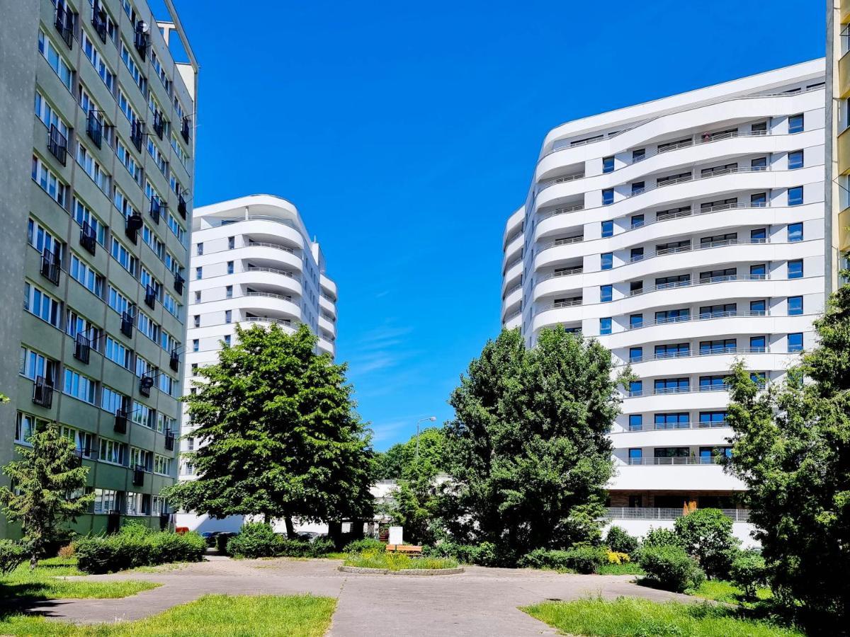 Апартаменты Visit Baltic - Sun Towers -2 Sypialnie - Parking Inklusive Свиноуйсьце Экстерьер фото